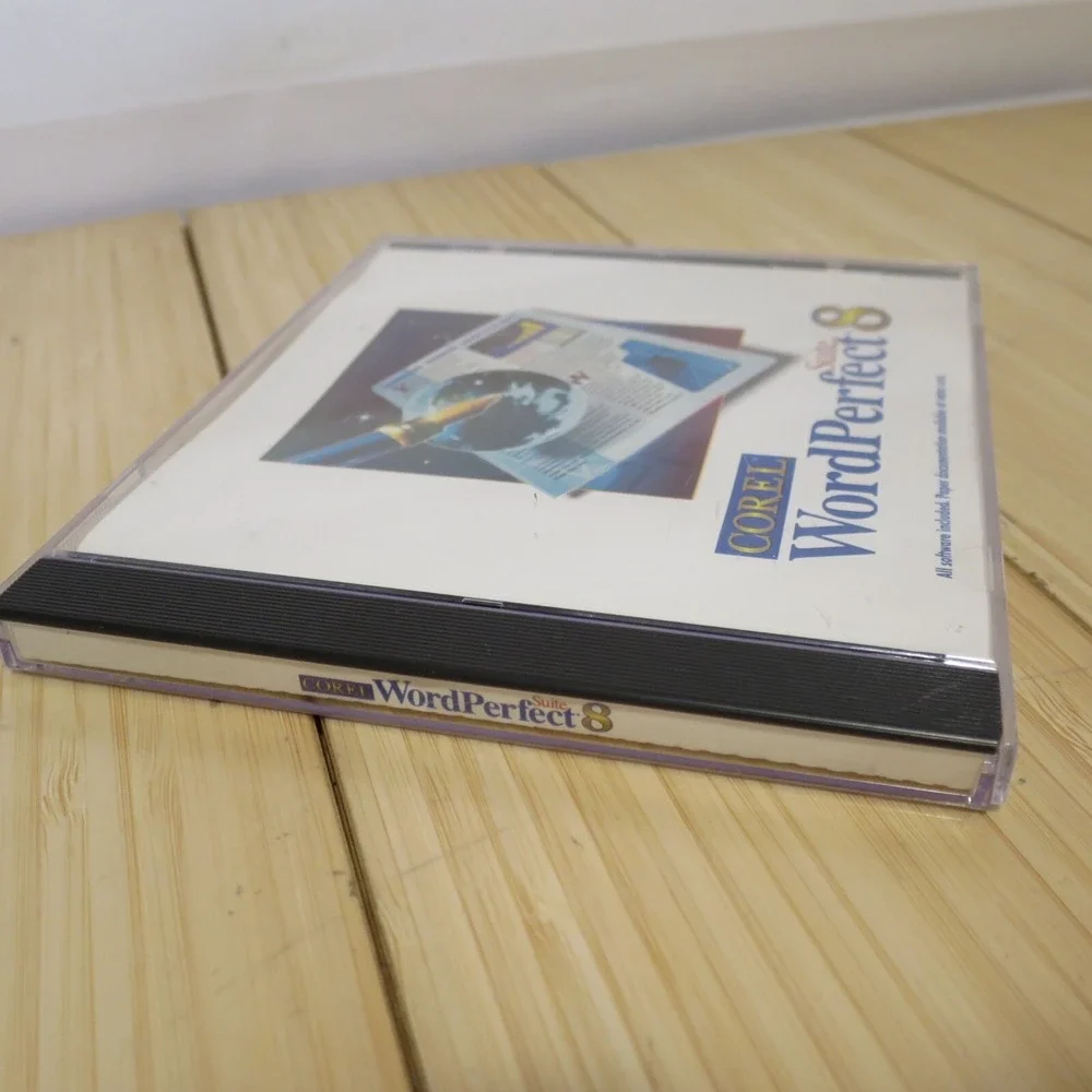 Corel WordPerfect Suite 8 CD-ROM‎ PC for Windows 95 and NT